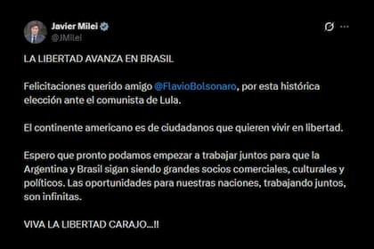 El presidente Javier Milei celebró la victoria de Flavio Bolsonaro sobre Lula da Silva en los comicios de Brasil