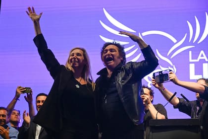 El presidente Javier Milei cierra su campaña electoral en Rosario, con vistas a las próximas elecciones a realizarse este domingo 26 de octubre