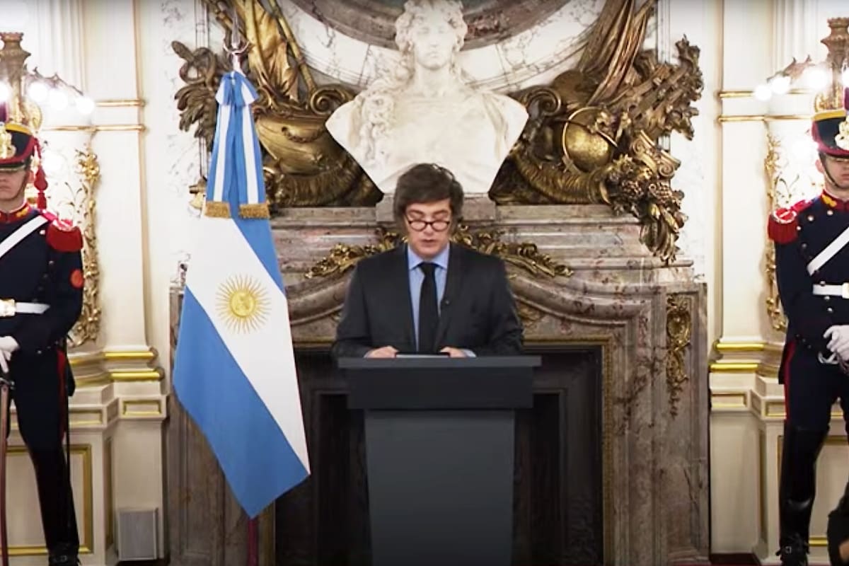 El presidente Javier Milei durante su mensaje por cadena nacional donde presentó el presupuesto 2026