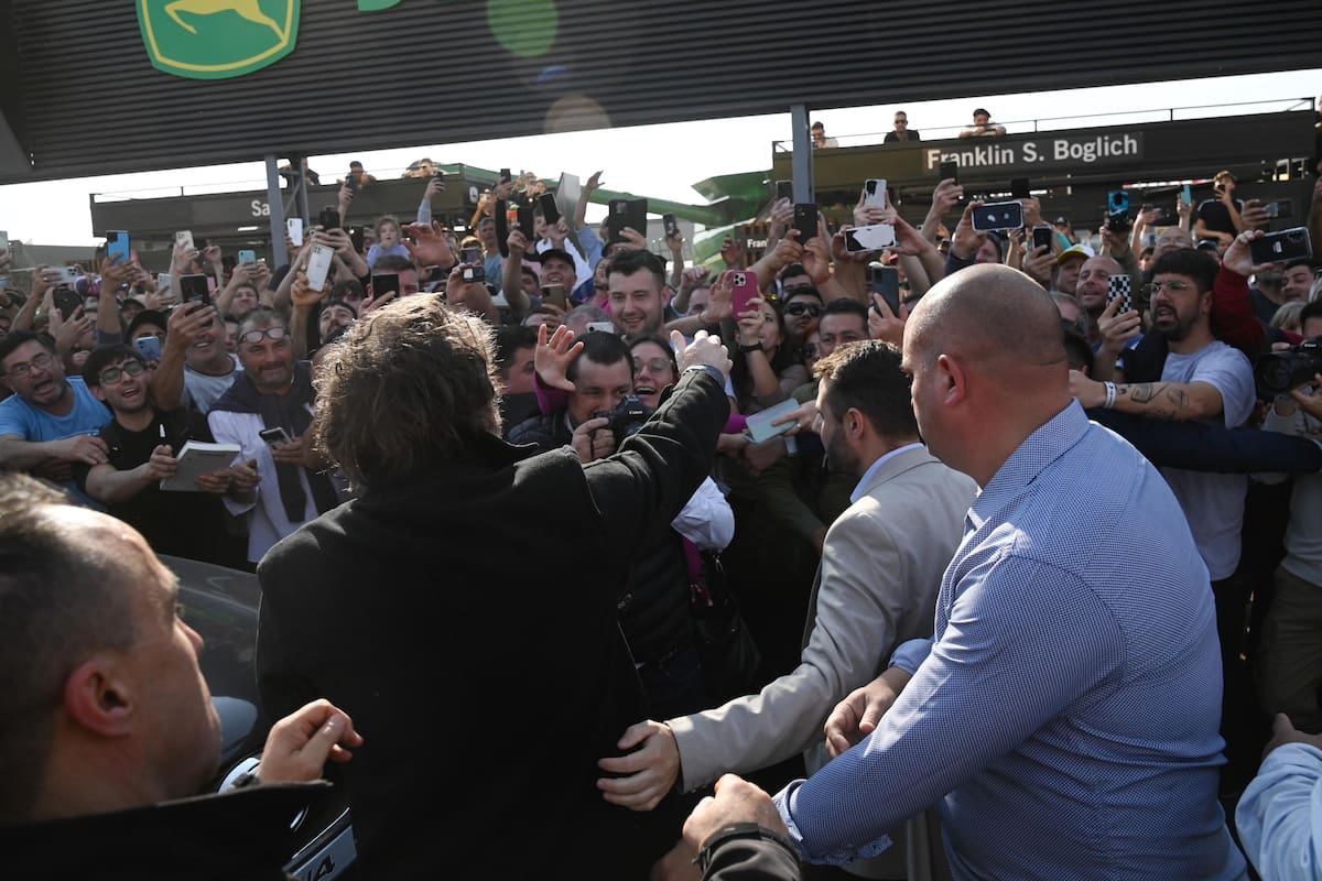 El presidente Javier Milei durante su visita a la feria Agroactiva, en Armstrong