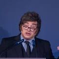 Milei volvió a atacar a LA NACION y dijo que no descarta iniciar acciones legales