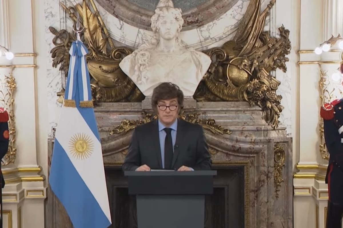 EL presidente Javier Milei en cadena nacional desde la Casa Rosada