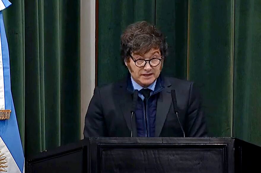 el-presidente-javier-milei-en-el-ministerio-de-N35Y2GNAN5CUHPVFONI36ASPCA