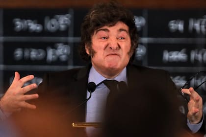 El presidente Javier Milei, en la Bolsa de Comercio