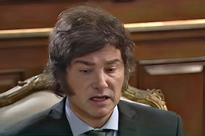 El presidente Javier Milei en la entrevista con LN+