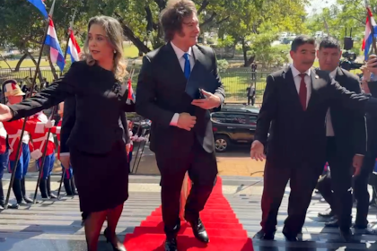 El Presidente Javier Milei fue recibido en la Sesión de Honor del Congreso Nacional Paraguayo
