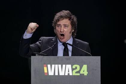 El presidente, Javier Milei, interviene durante el acto 'Viva 24' de VOX, en el Palacio de Vistalegre