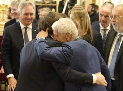 El presidente Javier Milei junto a Cúneo Libarona.