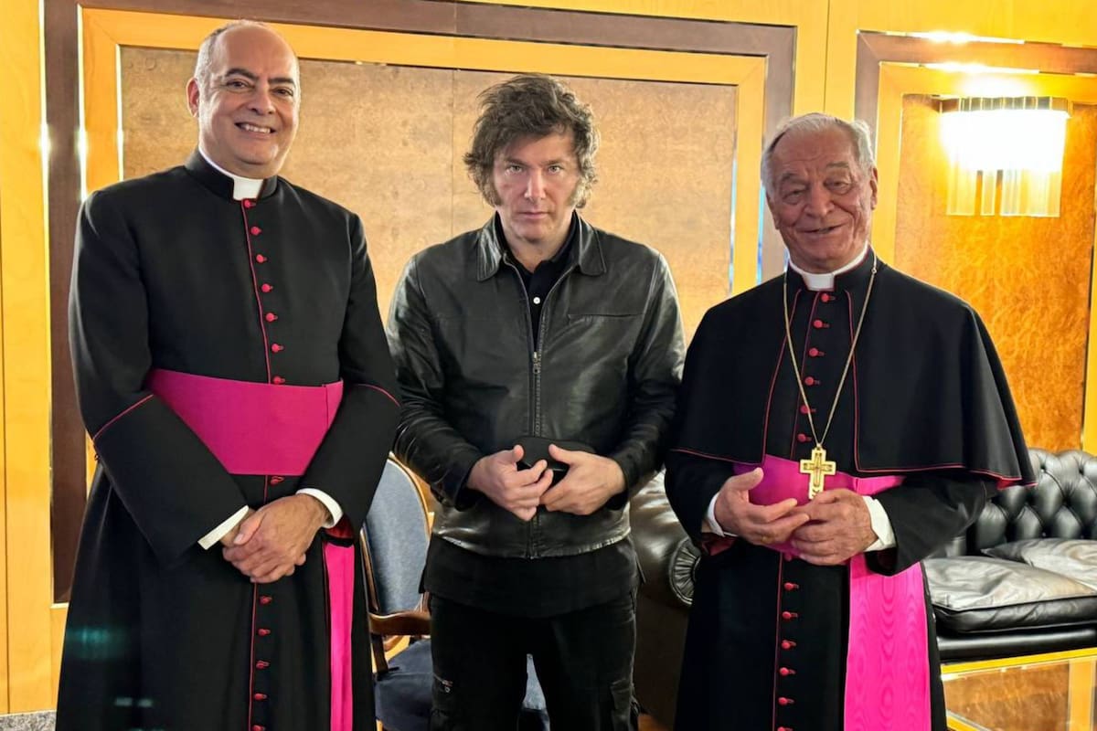 El presidente Javier Milei llegó a Roma, el lunes se reunirá con el Papa