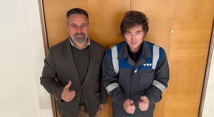 El presidente Javier Milei mantuvo un encuentro con el diputado y presidente de VOX, Santiago Abascal, en Madrid