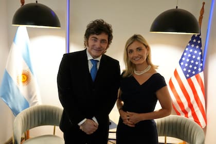 El presidente Javier Milei mantuvo un encuentro con la subsecretaria de Estado para la Diplomacia Pública de los Estados Unidos, Sarah Rogers