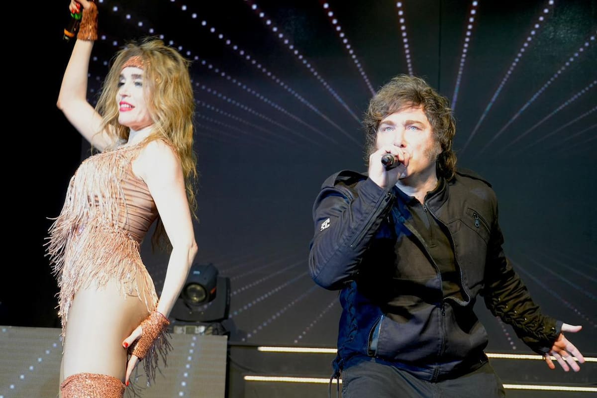El Presidente Javier Milei participó anoche del show de Fátima Florez, en Mar del Plata; fue cuestionado por la oposición