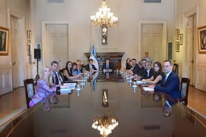 El presidente Javier Milei, reunido con su Gabinete