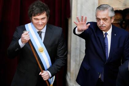 El presidente Javier Milei y el exmandatario Alberto Fernández