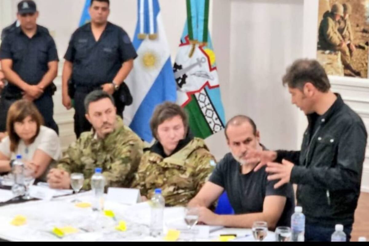 El presidente Javier Milei y los ministros Patricia Bullrich y Luis Petri