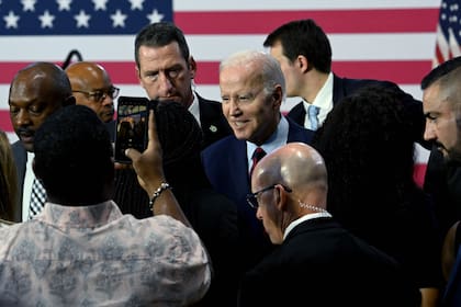 El presidente Joe Biden enfrenta los comicios de mitad de término el martes próximo