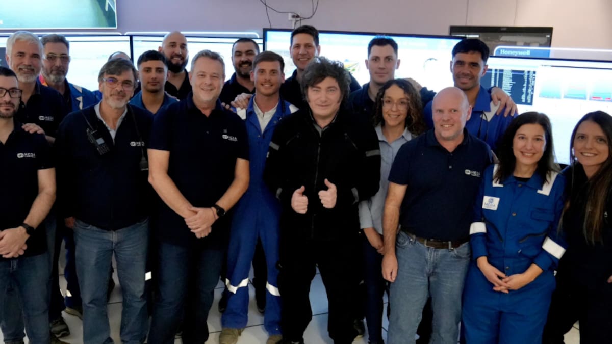 Milei recorrió una empresa agroindustrial en Bahía Blanca con Karina y Santilli