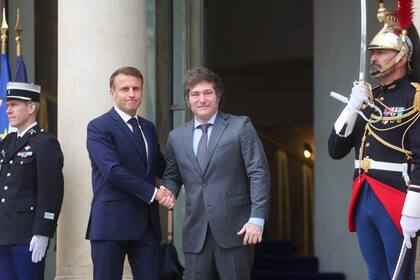 El presidente Macron recibe a Javier Milei y a Karina Milei