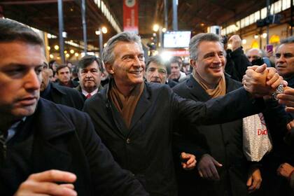 El presidente Mauricio Macri el año pasado al visitar la muestra