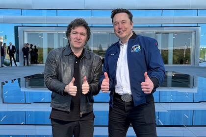El presidente Milei, durante su rutilante encuentro con Elon Musk en la planta Tesla en Texas