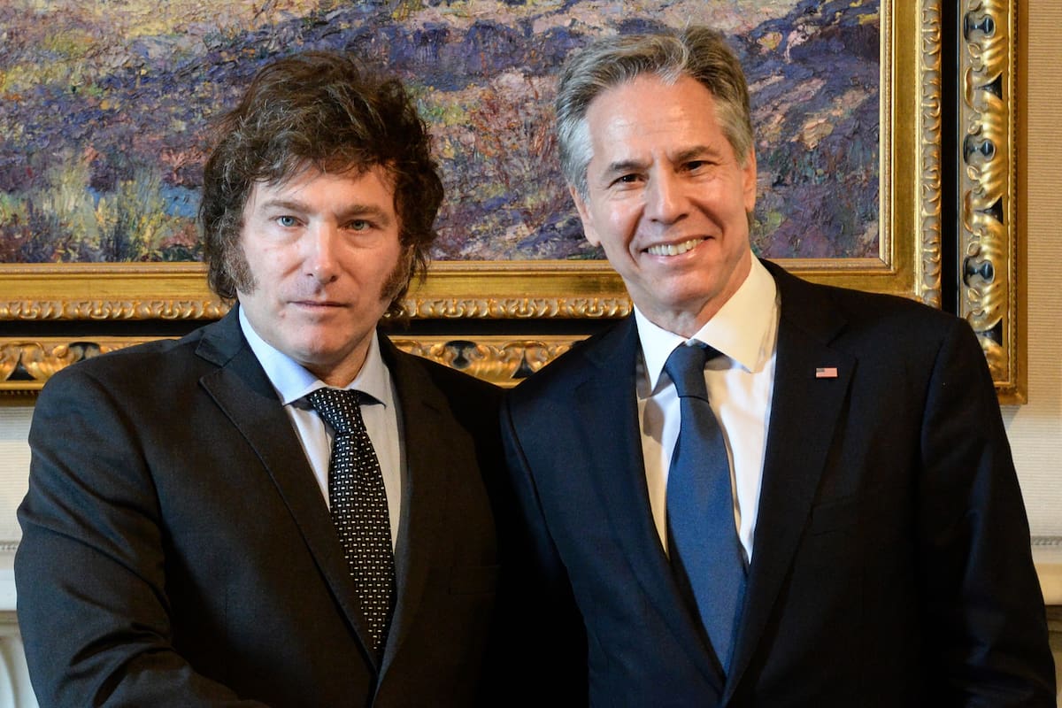 El presidente Milei junto a Blinken