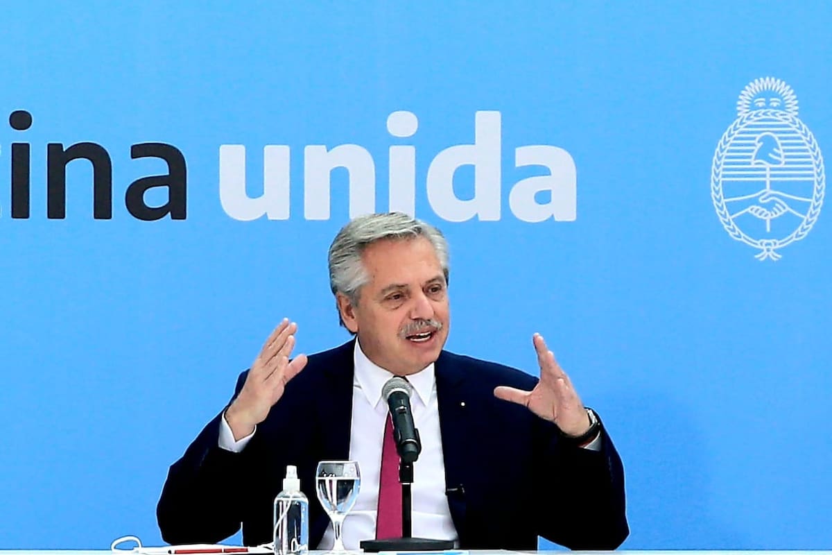 El presidente participa en una reunión con los Consejos Federales de Salud y Educación