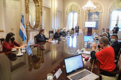 El Presidente recibió a médicos e infectólogos en la Casa Rosada