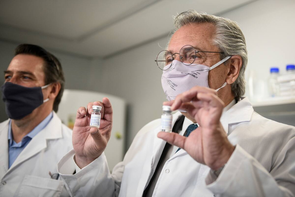 El Presidente recorrió los laboratorios de la Universidad de San Martín donde se desarrolló el suero hiperinmune anti COVID-19