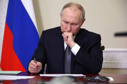 El presidente ruso, Vladimir Putin, en San Petersburgo. (Mikhail KLIMENTYEV / SPUTNIK / AFP)