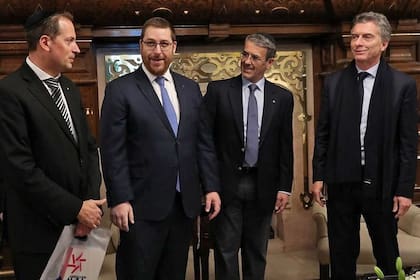 El Presidente se reunió con los dirigentes de la AMIA en la Casa Rosada