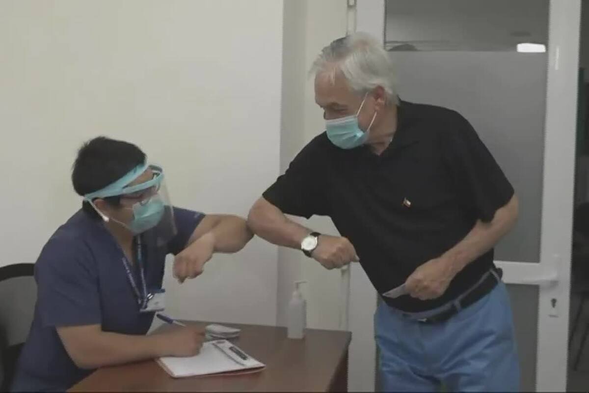 El presidente Sebastián Piñera se vacunó el viernes pasado