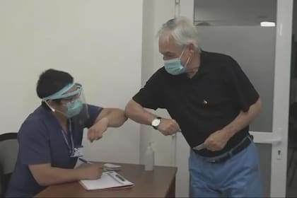 El presidente Sebastián Piñera se vacunó el viernes pasado