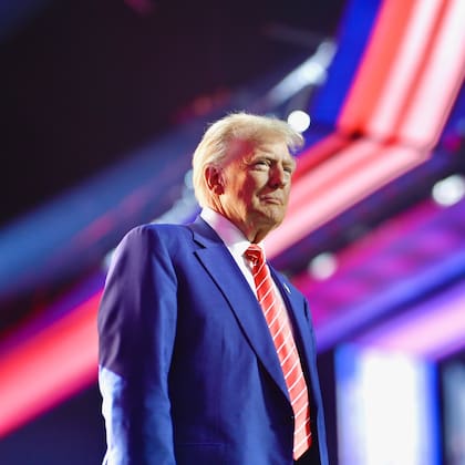 El presidente Trump busca eliminar la ciudadanía automática para mitigar migraciones masivas