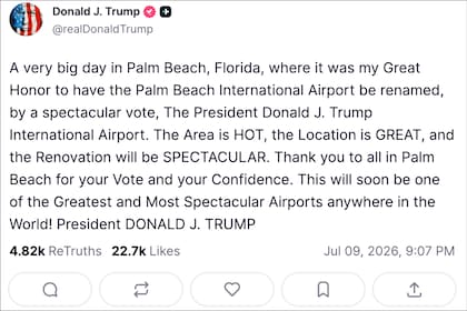 El presidente Trump celebró el cambio de nombre del Aeropuerto de Palm Beach y prometió que será "el más grande y espectacular del mundo"