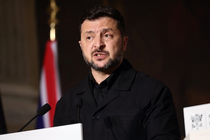 El presidente ucraniano, Volidimir Zelensky, durante una conferencia de prensa en París (Archivo)