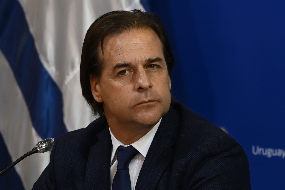 El presidente uruguayo Luis Lacalle Pou dijo ayer en una conferencia de prensa que Uruguy no abrirá las fronteras en el verano