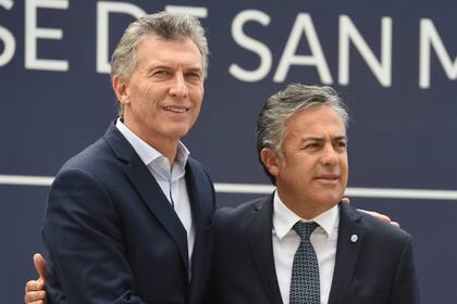 Mauricio Macri junto a Alfredo Cornejo