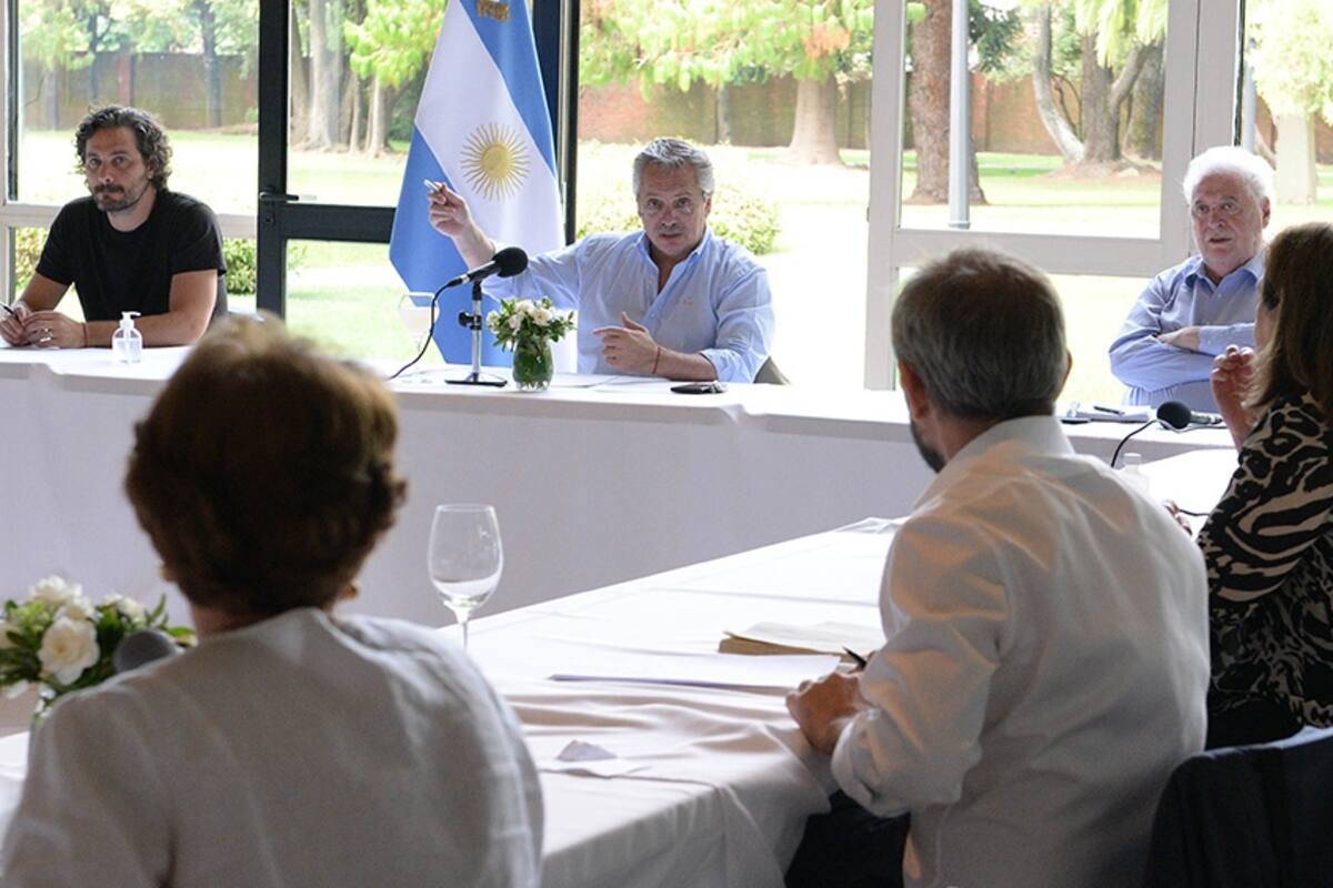 El Presidente ya se reunió varias veces con los médicos