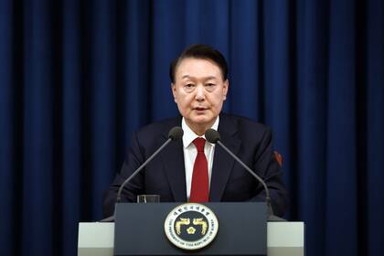 El presidente Yoon Suk Yeol cuando anunció la ley marcial en conferencia de prensa.