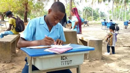 El prestigioso Instituto Ricks está localizado en un campus frondoso al occidente de la capital, Monrovia