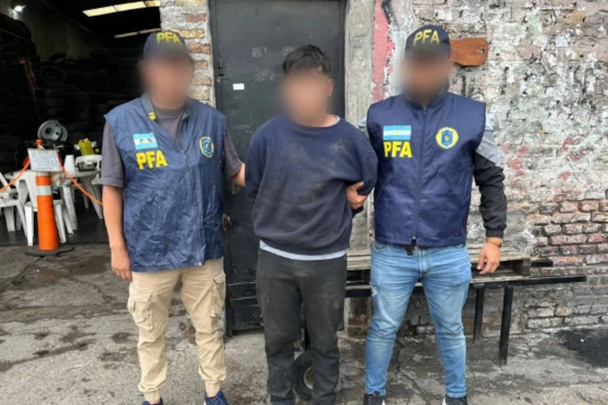 El presunto asesino tiene 20 años y fue detenido por efectivos de la Policía Federal Argentina