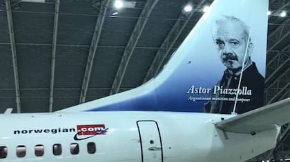 El primer avión de Norwegian que llegó al país
