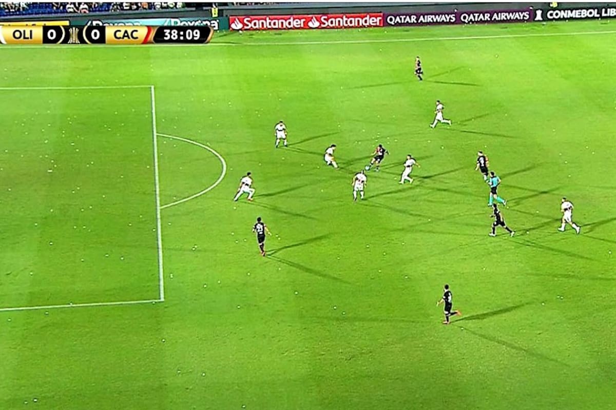 El primer gol anulado de Colón