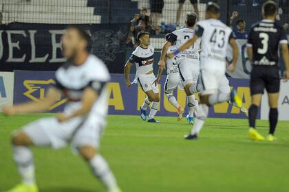 El primer gol de Gimnasia