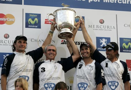 El primer La Dolfina ganador, con Castagnola, Aguerre, Monteverde y Cambiaso: fue campeón en 2005, 2006, 2007 y 2009