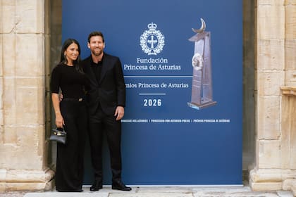 El primer look de Antonela Roccuzzo en Oviedo