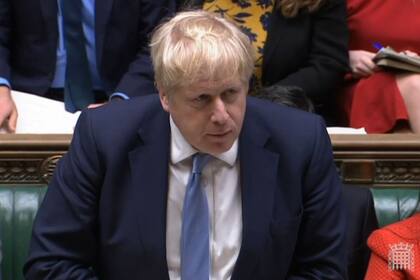 El primer ministro Boris Johnson da una declaración a los parlamentarios de la Cámara de los Comunes sobre el informe de Sue Gray