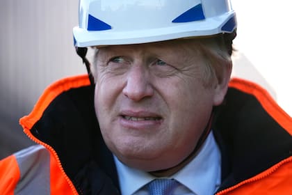 El primer ministro británico Boris Johnson en Tilbury Docks en Tilbury, Inglaterra el 31 de enero del 2022.  (Foto AP/Matt Dunham, Pool)