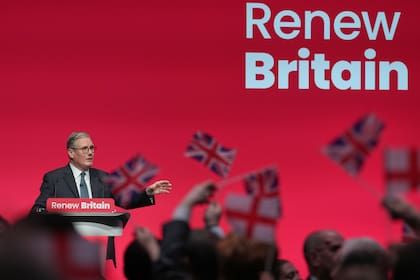 El primer ministro británico Keir Starmer pronuncia un discurso en la conferencia anual del Partido Laborista