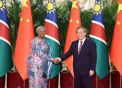 El primer ministro chino Li Qiang se reunió con la presidenta namibia Netumbo Nandi-Ndaitwah en Pekín